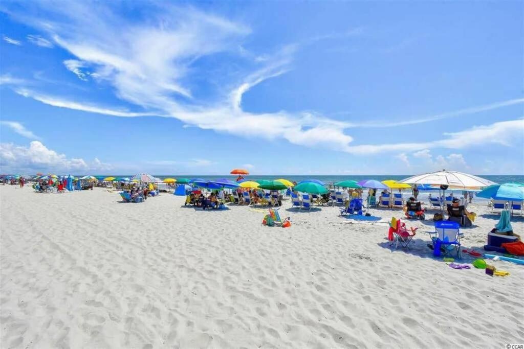 *Renovated Oceanfront Condo*Queen Beds*Pools*Hot Tubs*More*P220 Myrtle Beach Eksteriør bilde