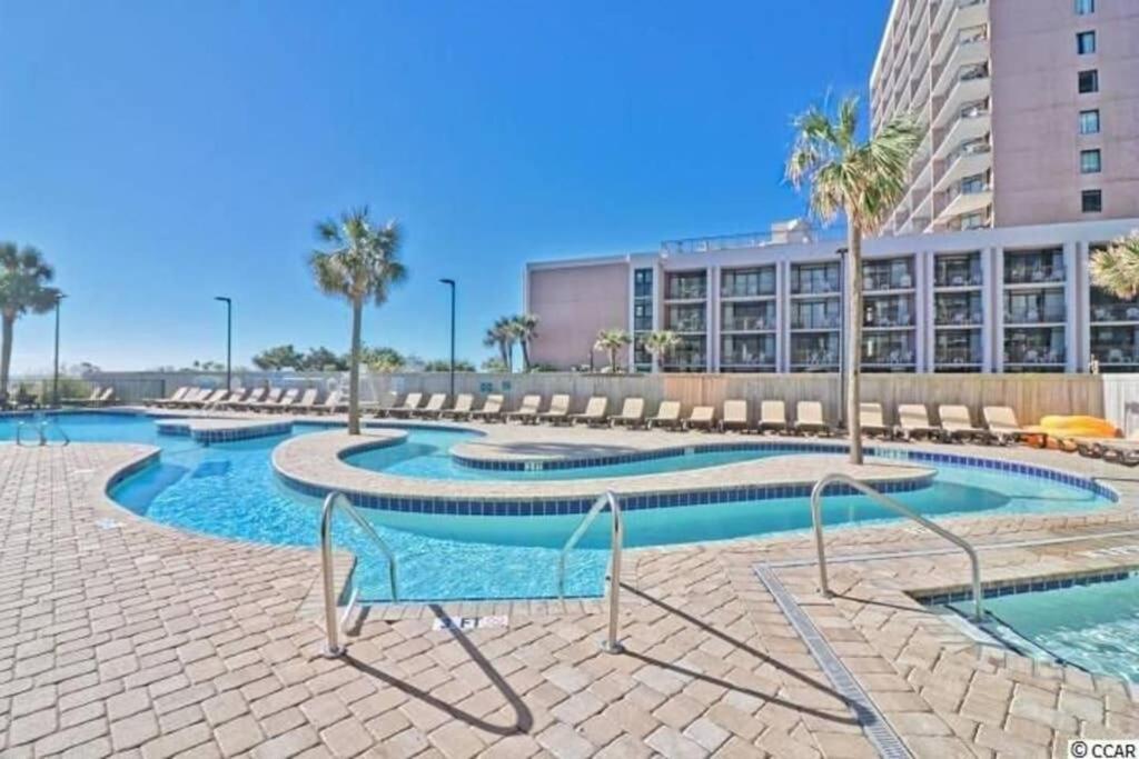 *Renovated Oceanfront Condo*Queen Beds*Pools*Hot Tubs*More*P220 Myrtle Beach Eksteriør bilde