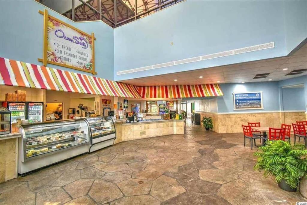 *Renovated Oceanfront Condo*Queen Beds*Pools*Hot Tubs*More*P220 Myrtle Beach Eksteriør bilde